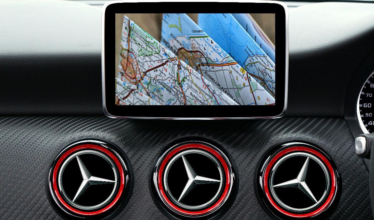 Jam atom adalah bagian penting dari cara kerja sistem GPS, menjadikannya sangat penting untuk navigasi.&nbsp;