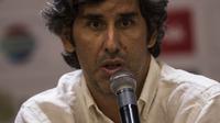 Pelatih Persija Jakarta, Stefano Cugurra Teco, memberikan keterangan pers jelang final Piala Presiden di SUGBK, Jakarta, Jumat (16/2/2018). Bali United akan menghadapi Persija Jakarta. (Bola.com/Vitalis Yogi Trisna)