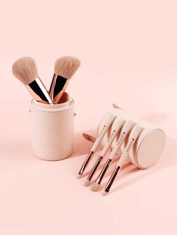 Makeup Makin Menyenangkan dengan Kuas Bunny yang Punya ...