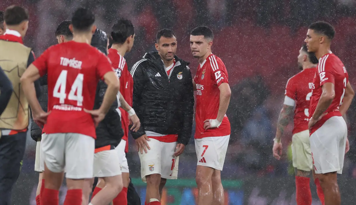 Di sisi lain, Benfica menempati peringkat 18 dengan poin 10. (FILIPE AMORIM/AFP)