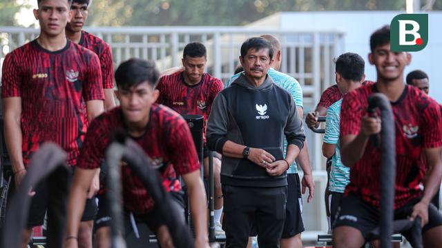 Foto: Timnas Indonesia U-20 Digembleng Latihan Fisik Berat, Dibimbing Langsung oleh Pelatih Marinir Amerika Serikat
