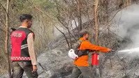 Kebakaran Gunung Sumbing Meluas, Ini Penyebab Sulit Padam