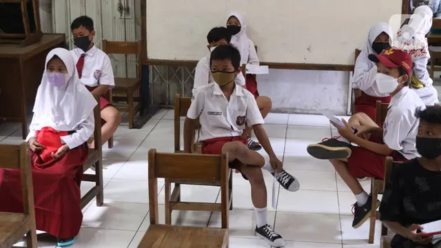 VAKSINASI MURID SEKOLAH DASAR