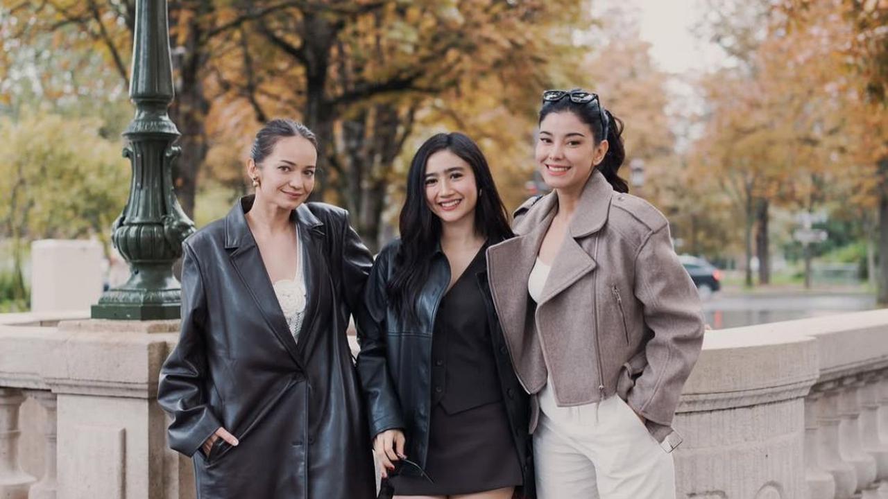 Potret Febby Rastanty dan Enzy Storia di Paris, Momen Persahabatan dan Gaya Fashionable