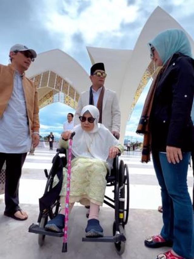 6 Potret Masjid Raya Al Jabbar yang Dirancang Ridwan Kamil, Megah dan Indah