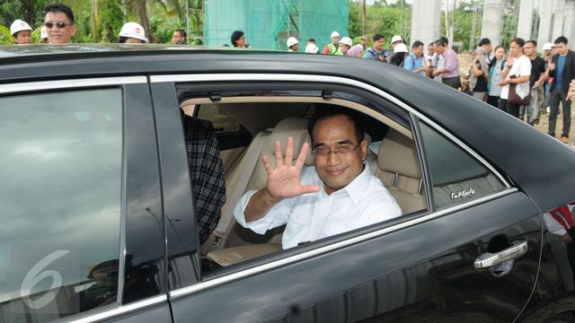 20170108-Menhub Tinjau Proyek LRT Jabodetabek-Jakarta