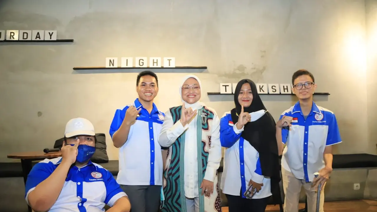 Menaker Ida saat menjadi pembicara pada acara Talent Talks Saturday Night Gathering di Semarang, Jawa Tengah (Istimewa)