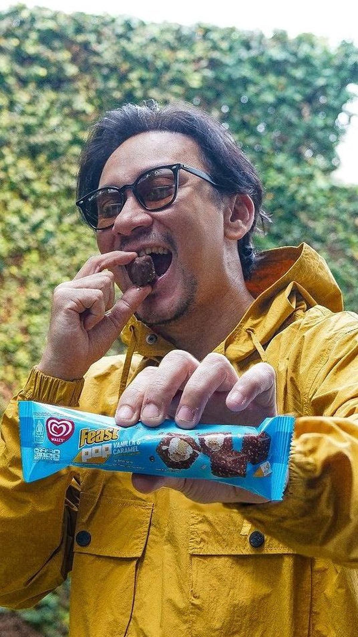 Memiliki orang tua dengan keyakinan agama yang berbeda. <br>