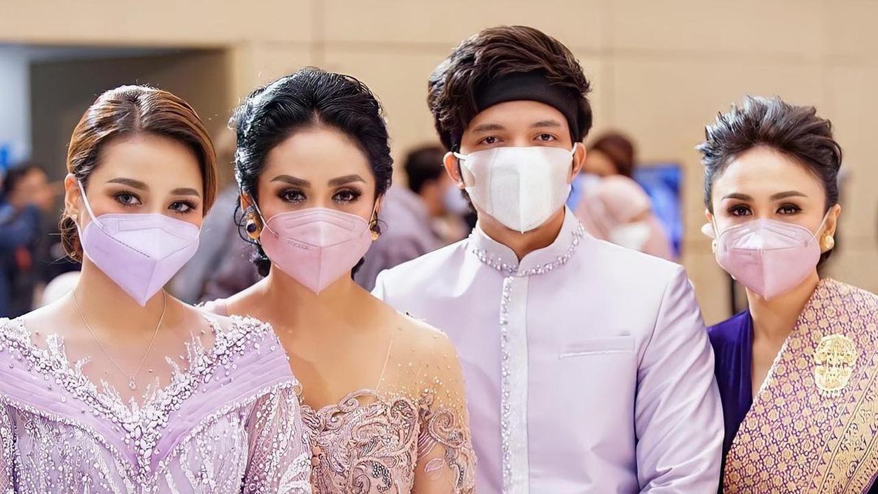 Aurel Hermansyah, Krisdayanti, Atta Halilintar, dan Yuni Shara. (Instagram/ krisdayantilemos)