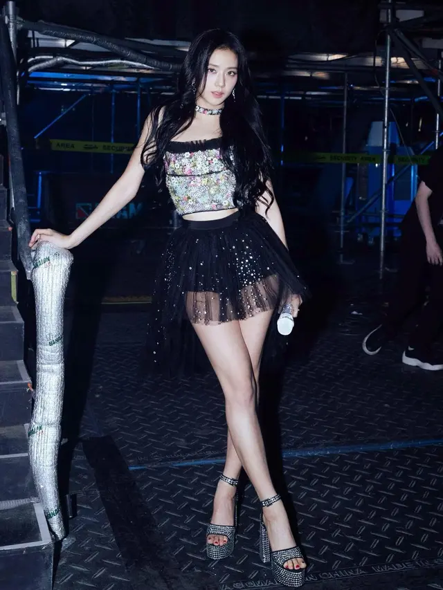 Style Mewah dengan Dior dan Cartier