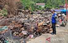 Dinsos Kaltim Salurkan Bantuan Logistik Ratusan Korban Kebakaran di Kutai Timur
