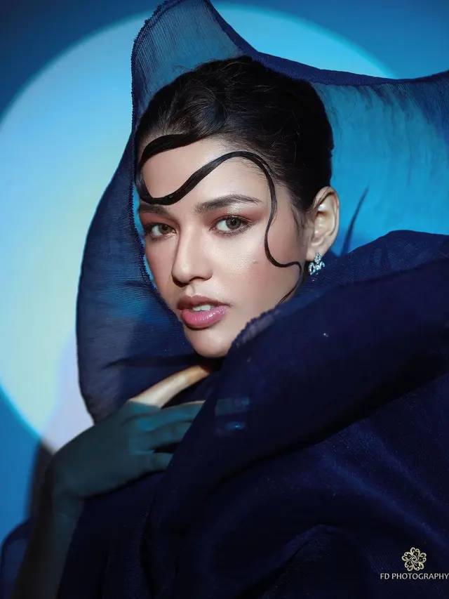 Gaya Pemotretan Susan Sameh Bertema Queen of The Moon, Tampil Elegan. (Sumber: Instagram/fdphotography90)