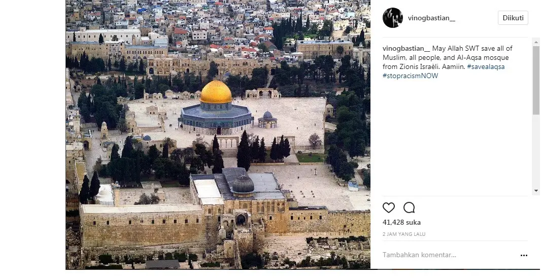 Vino Bastian berdoa agar Allah melindungi Masjid Al Aqsa, serta warga Palestina (Foto: Instagram)