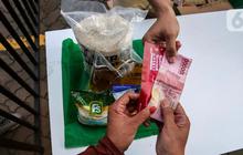 Warga Garut Keluhkan Sebagian BLT Dikonversi Jadi Bahan Pokok