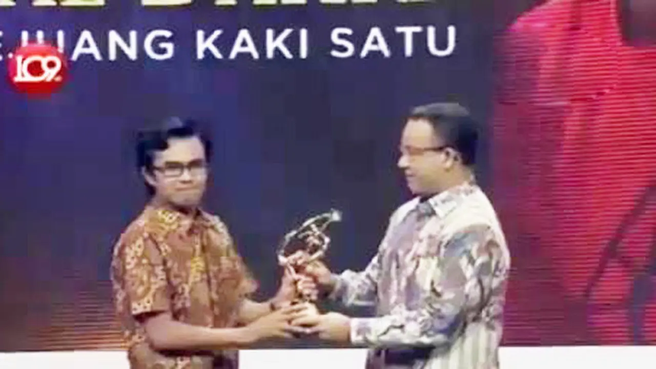 Para Tokoh Beri Penghargaan Peraih Liputan 6 Awards 2017