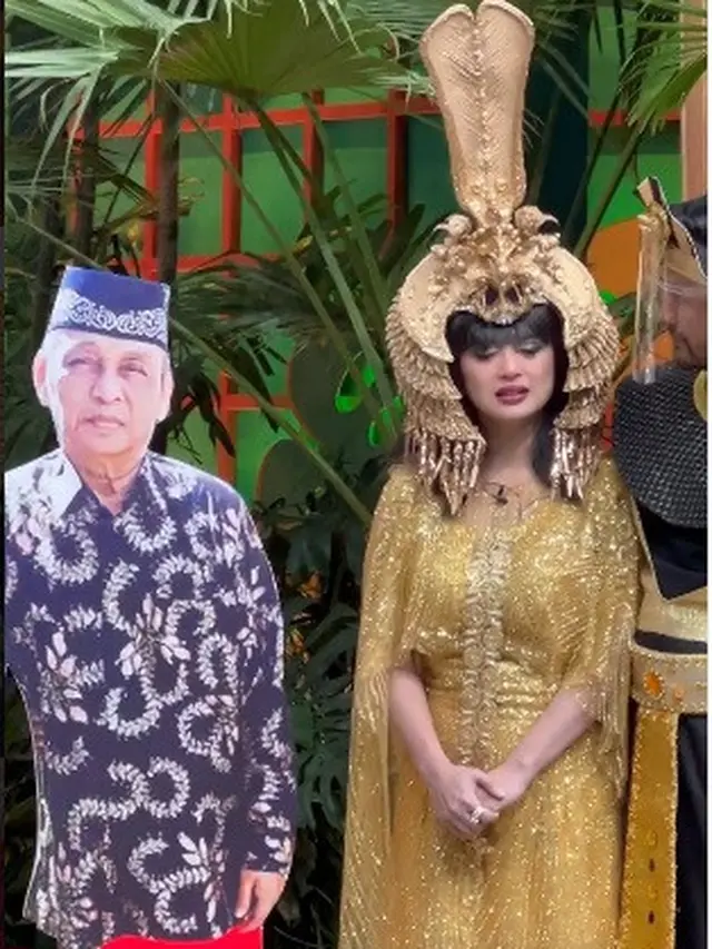 Dewi Perssik rayakan ulang tahun ke-36