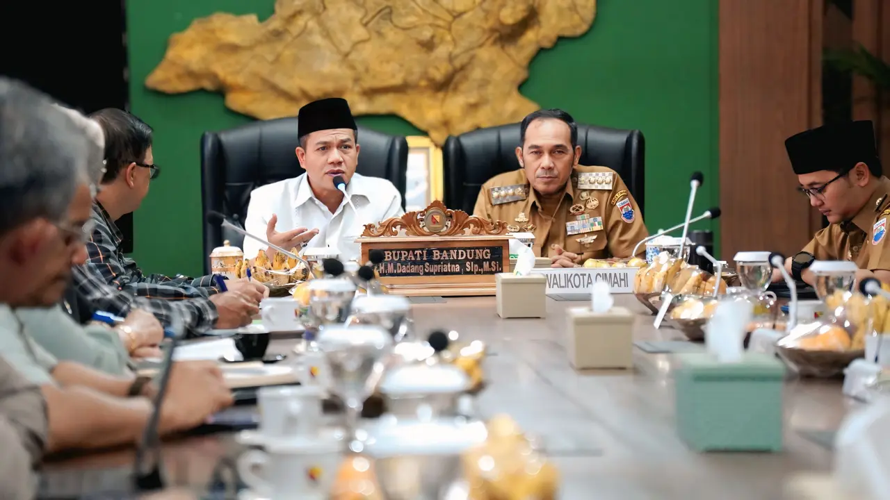 bupati bandung dadang supriatna dan wali kota cimahi ngatiyana