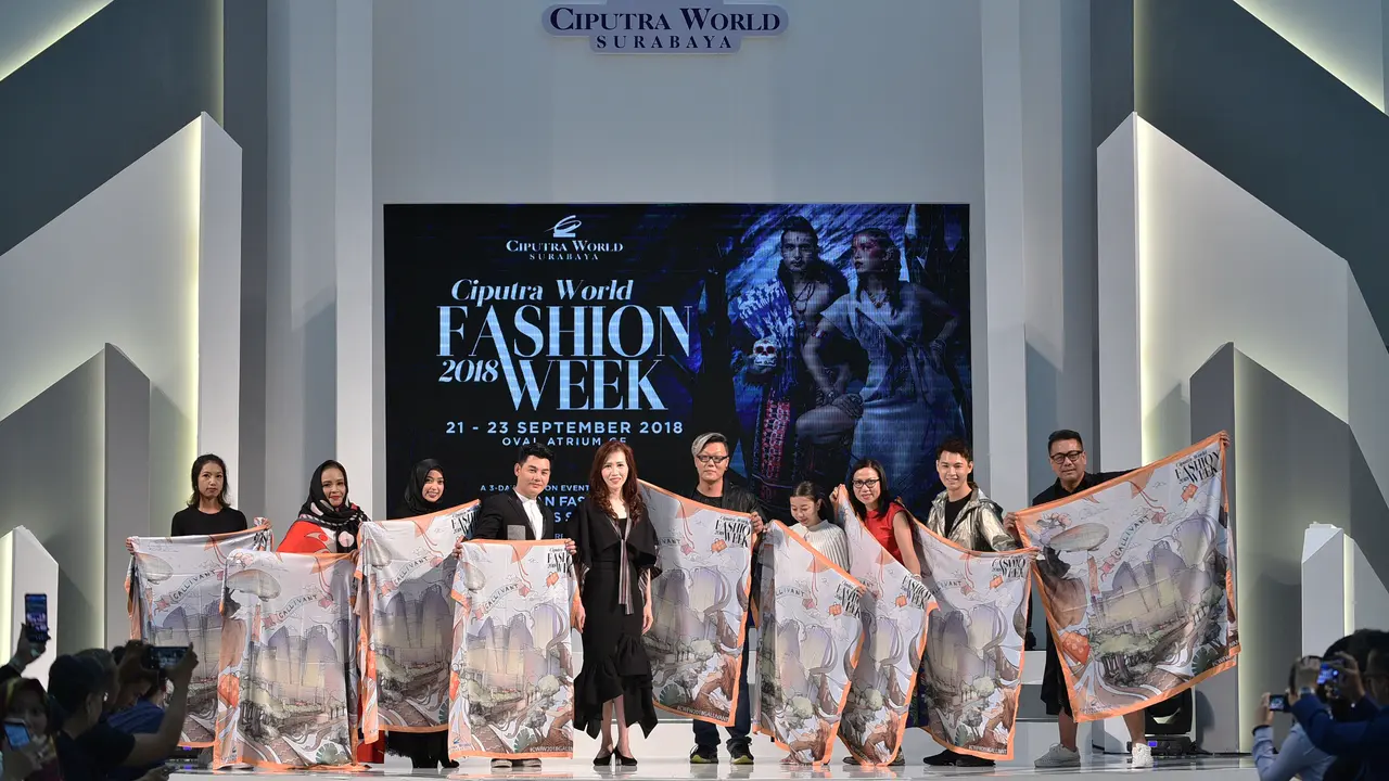 Desainer ASEAN dan Tanah Air Unjuk Kebolehan di Ciputra World Fashion Week 2018
