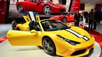 Ferrari tak mau ketinggalan Paris Motor Show 2014 dengan memamerkan model 458 Speciale Aperta. 