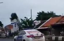 Bikin Tegang! Aksi Kejar-kejaran Mobil Polisi dan Minibus Bak Film Action di Jalan Raya Tegal