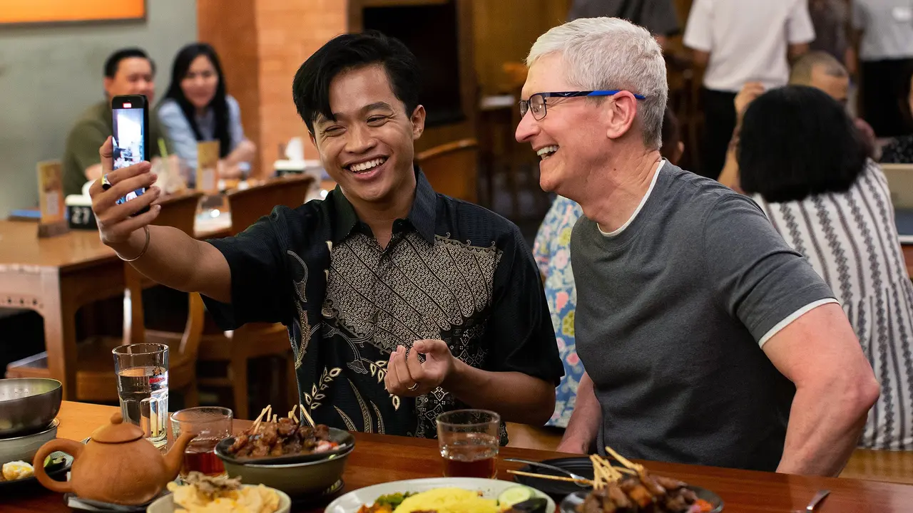 Tim Cook