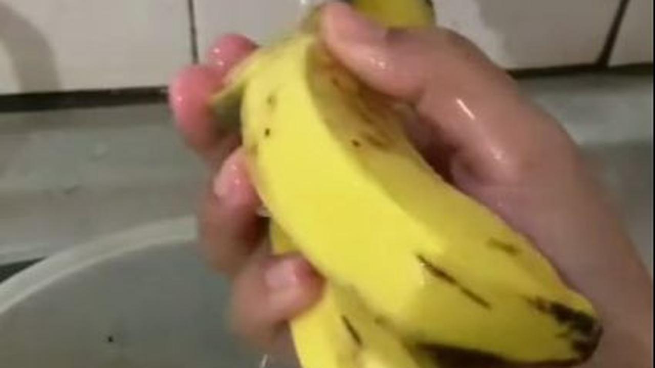 Cuci Bersih Pisang