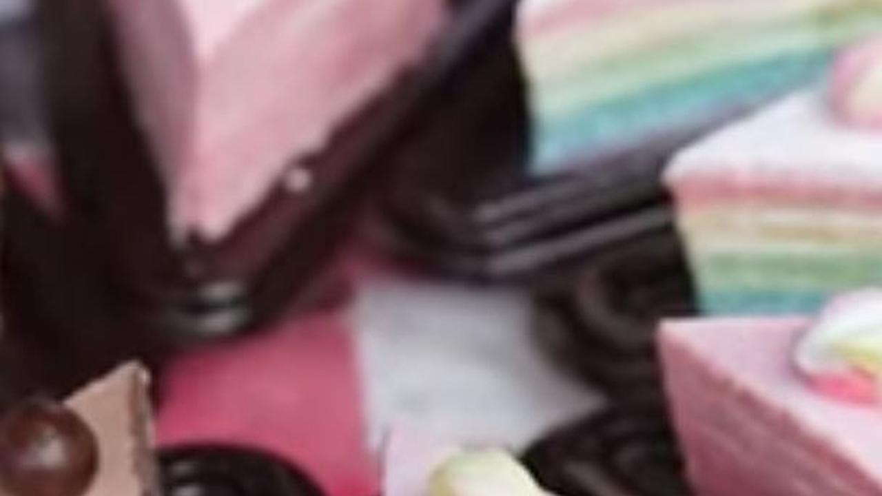 Ibu Rumah Tangga Iseng Buat Brownis Modal Rp150.000, Kini Jadi Ladang Usaha & Raup Omzet Rp45 Juta per Bulan