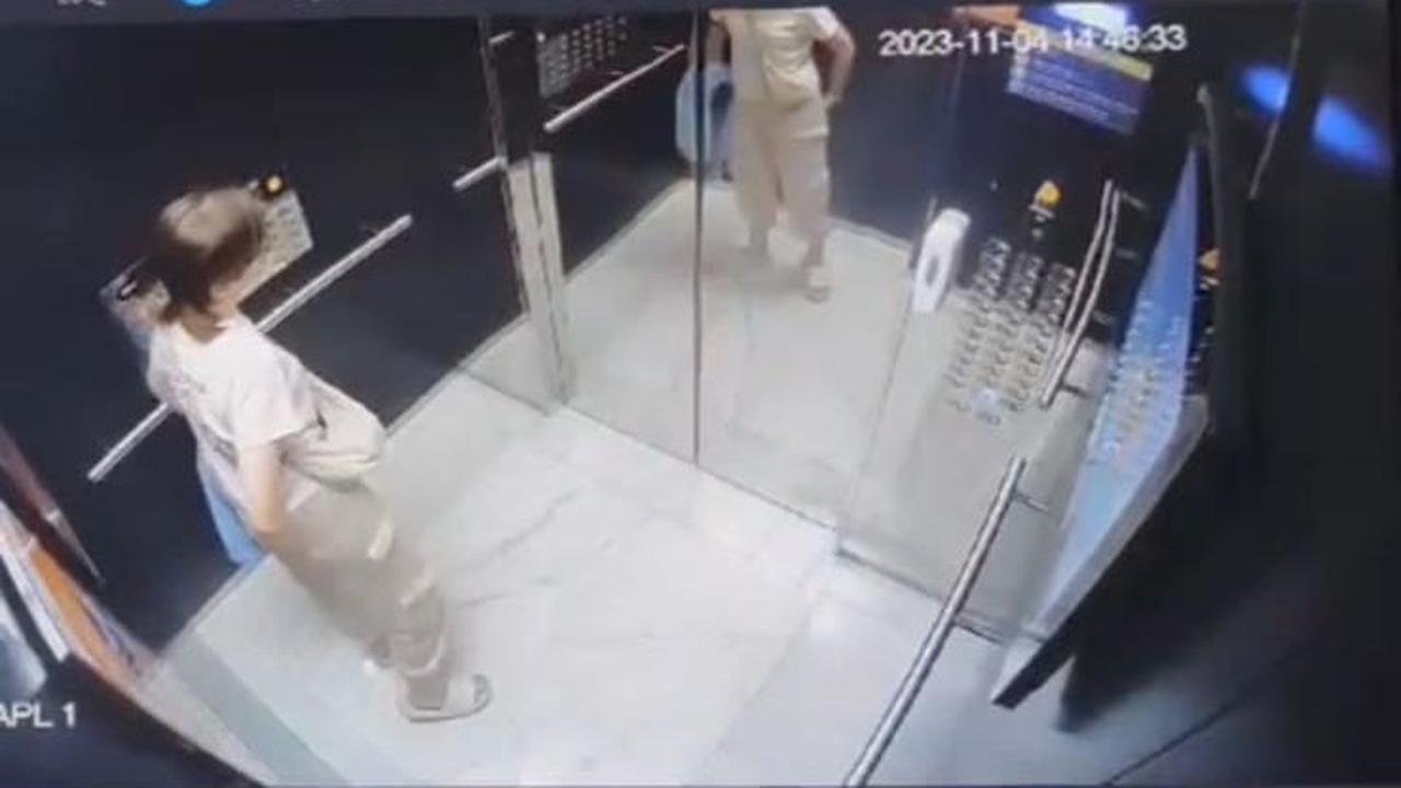 Setelah itu, dia menuju basement dan meninggalkan apartemennya sambil mengendarai mobil.