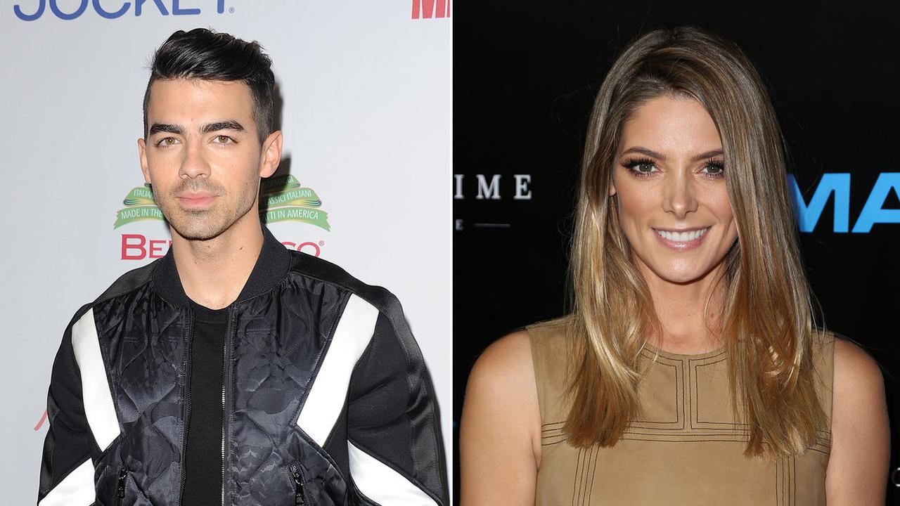 Joe Jonas dan Ashley Greene