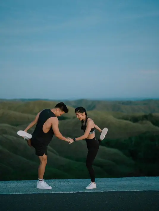 Simple dan anti ribet, konsep prewedding ala Olivia MasterChef satu ini bisa jadi inspirasi nih, Sahabat Fimela. [Foto: IG/olivia.mci8].