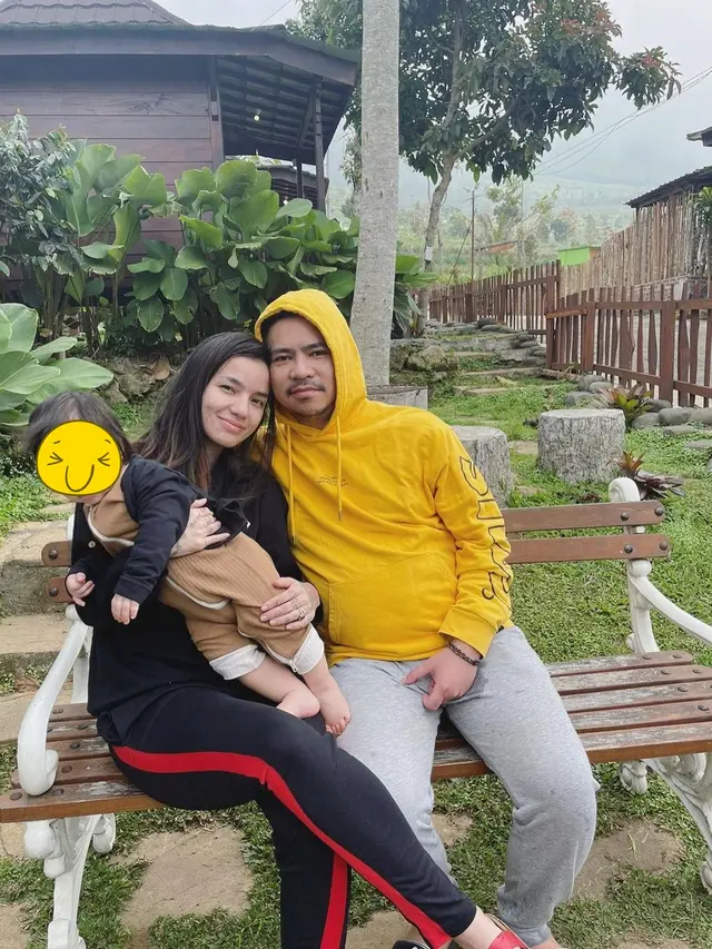 Sheila Marcia dan Keluarga