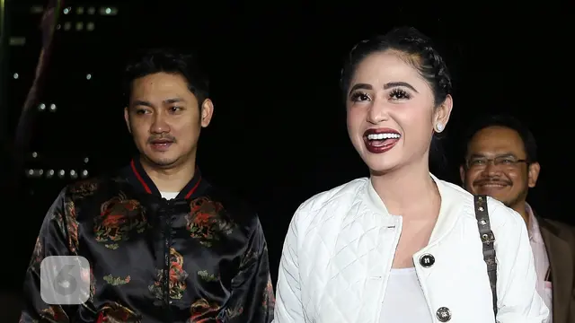 [Bintang] Dewi Perssik
