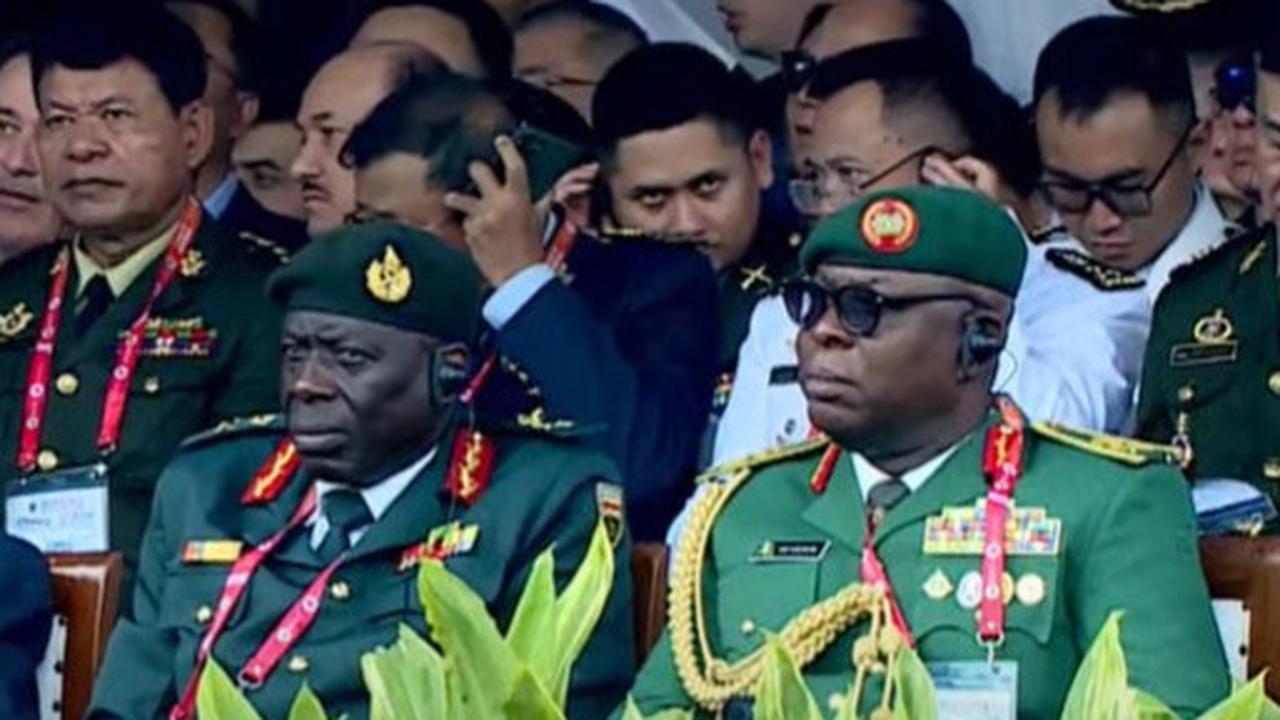 Tamu acara pembukaan Indodefence Exfo dan Forum, di JIExpo