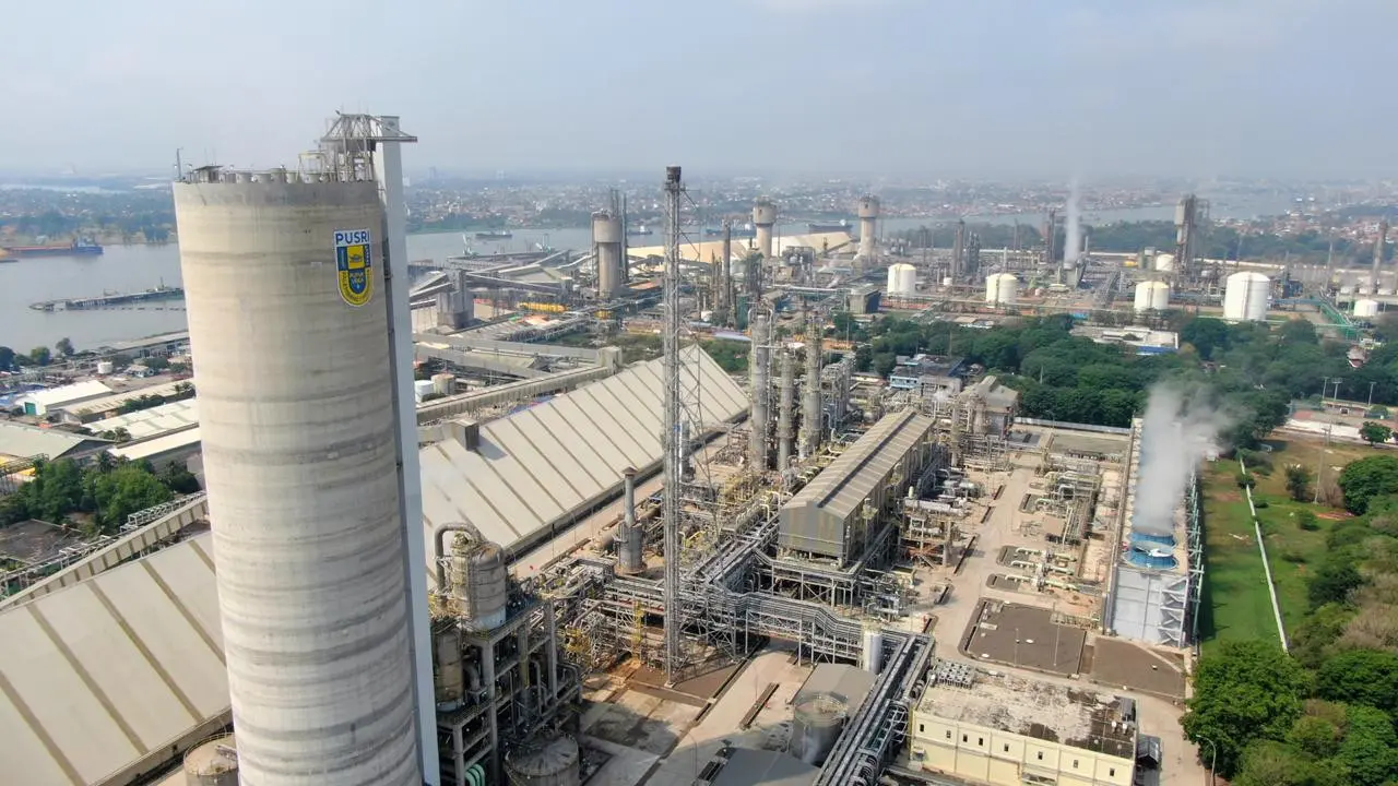 Pabrik Pupuk milik Pupuk Indonesia Holding Company