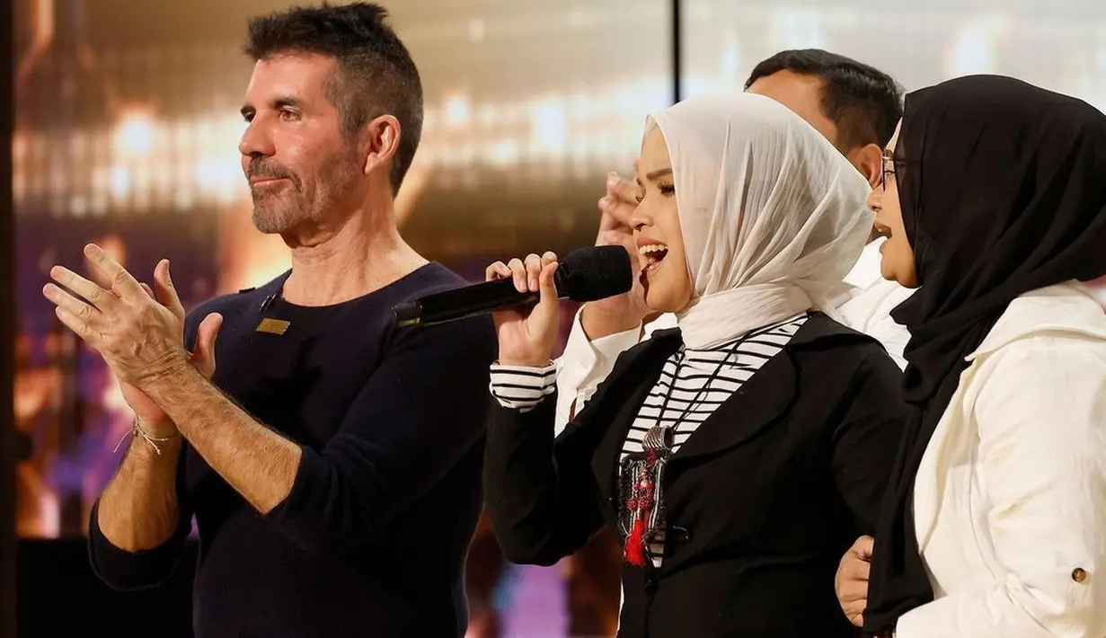 <p>Dari pejabat, artis hingga warganet banyak yang bangga dengan prestasi Putri Ariani. Bahkan, artis yang juga Youtuber Baim Wong mengaku berulang kali menangis menyaksikan penampilan Putri di acara tersebut. [Instagram/simoncowell]</p>