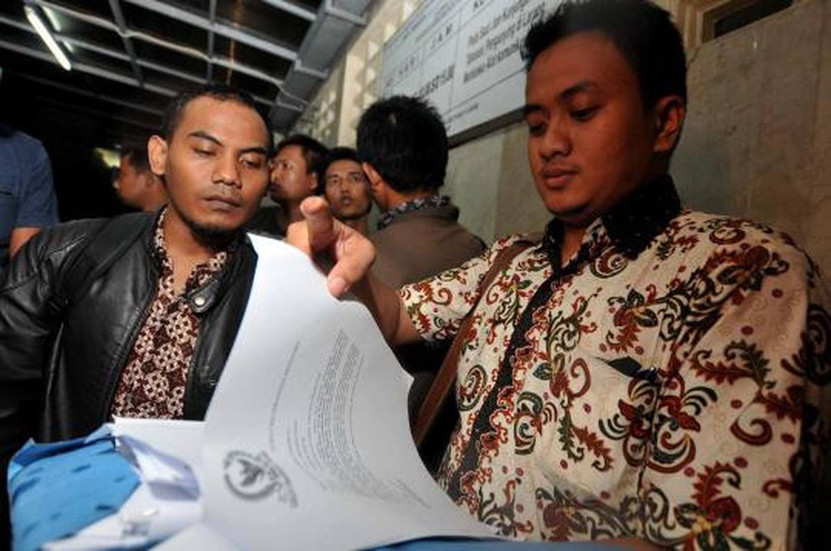 Polda bebaskan tiga mahasiswa