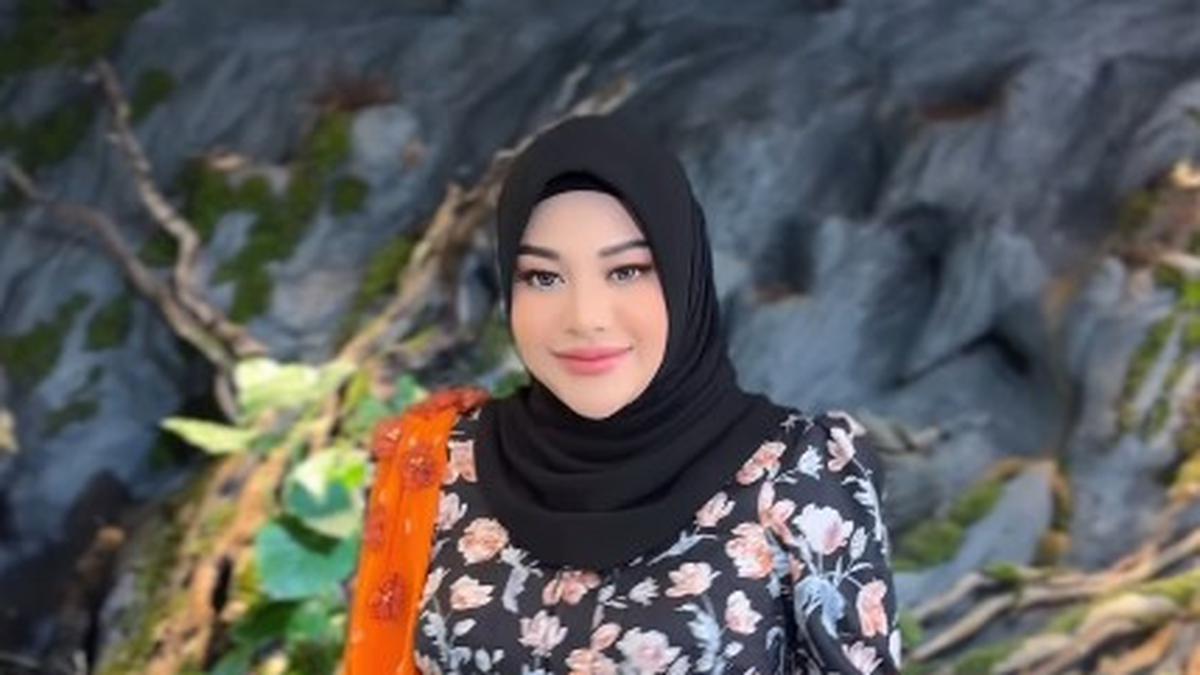 4 Potret Aurel Hermansyah dalam Balutan Kebaya, Inspirasi Fashion yang Memikat Berita Viral Hari Ini Jumat 20 September 2024