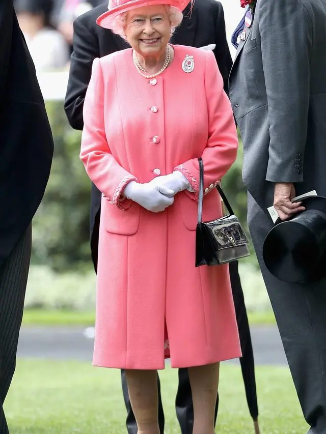 [Bintang] Ratu Elizabeth II