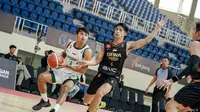 Bima Perkasa Jogja (BPJ) melawan Dewa United Banten dalam laga IBL All Indonesian 2025 di GOR Manahan Solo, Jawa Tengah, Sabtu (23/8/2025). Bima Perkasa kalah 38-66 dalam pertandingan ini sehingga langkahnya terhenti. (Dok. Bima Perkasa Jogja)