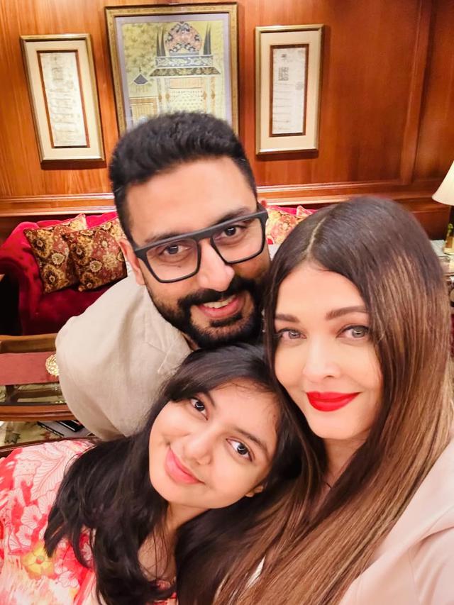 Cucu Amitabh Bachchan Beranjak Remaja, Ini 6 Potret Aaradhya Putri Aishwarya Rai