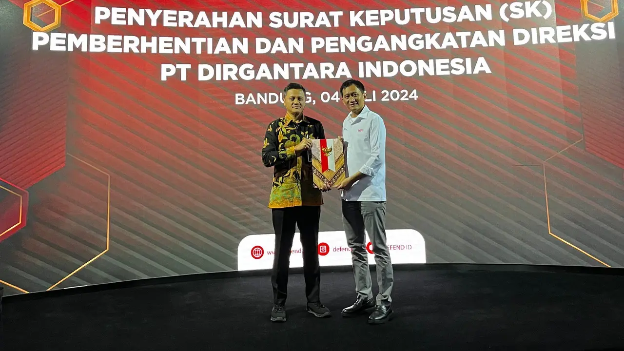 Pemberhentian dan pengangkatan dIreksi PT Dirgantara Indonesia di Bandung 4 Juli 2024. (Dok PTDI)