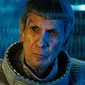 Leonard Nimoy yang berperan sebagai Spock di serial Star Trek klasik, dirawat di rumah sakit karena menderita COPD.