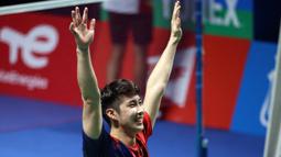 Loh Kean Yew. Tunggal putra Singapura berusia 24 tahun ini dinyatakan positif COVID-19 dan gagal mengikuti Swiss Open yang sedang berlangsung di Basel Swiss. Meski hanya mengalami gejala ringan, ia harus menjalani karantina di hotelnya di Inggris sejak 18 Maret 2022. (AFP/Jose Jordan)