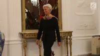 Direktur Pelaksana IMF Christine Lagarde mengunjungi Istana Merdeka, Jakarta, Senin (26/2). Lagarde menemui Presiden Jokowi untuk membahas persiapan Indonesia sebagai tuan rumah pertemuan tahunan IMF-Bank Dunia. (Liputan6.com/Angga Yuniar)