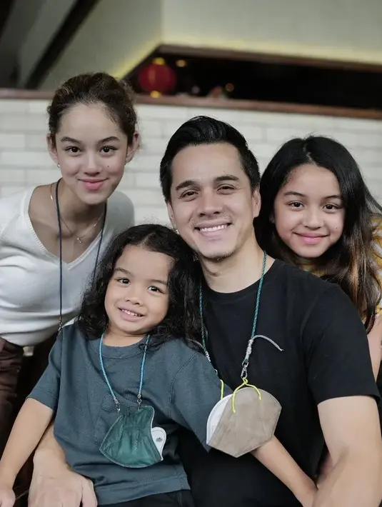 Rionaldo Stockhorst dan Aureli Beata Schulz (Instagram/rio.stokhorst)