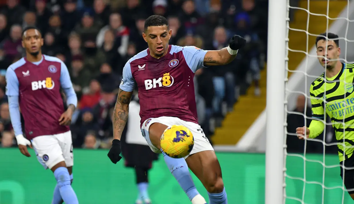 Aston Villa sukses menerapkan pola permainan mereka meski hanya 39 persen menguasai bola. (AP Photo/Rui Vieira)
