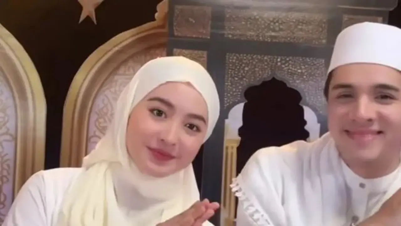 Potret Natasha Wilona Tampil Berhijab [@natashawilona12]