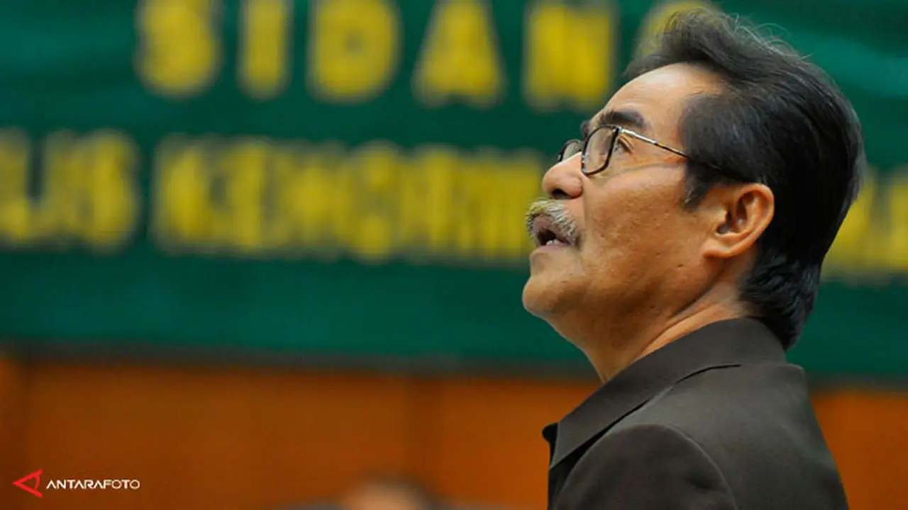 hakim-pastra-140225d.jpg