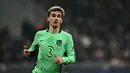 Setelah gagal bersinar dengan Barcelona, Antoine Griezmann kembali ke Atletico Madrid. Ia memperkuat Los Rojiblancos lagi dengan status pinjaman. Atletico kemudian menebus Griezmann secara permanen seharga 22 juta euro pada usia 32 tahun. (GABRIEL BOUYS / AFP)