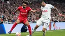 Laga yang berlangsung di Tottenham Hotspur Stadium ini berlangsung sengit dan seru sejak awal. Kedua tim sama-sama memainkan permainan terbuka sehingga enak ditonton. (AP Photo/Alberto Pezzali)